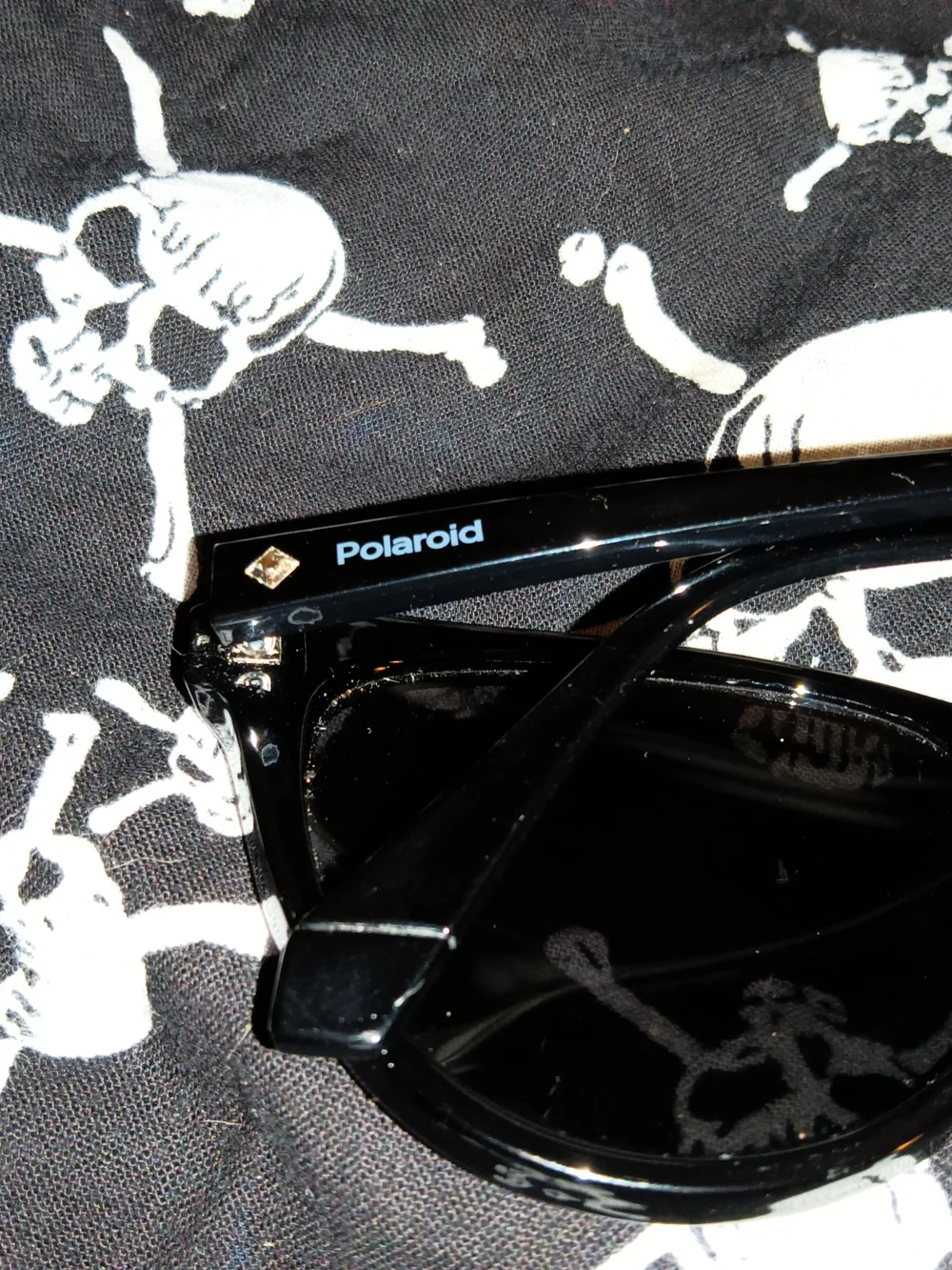 Polaroid Sunglasses Black Polarized Mens Womens PLD 6104/S/